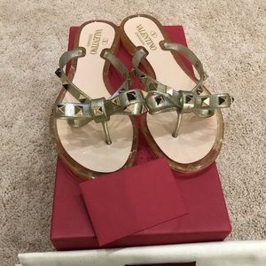 ❌SOLD❌ Valentino garavani Rockstud bow sandals